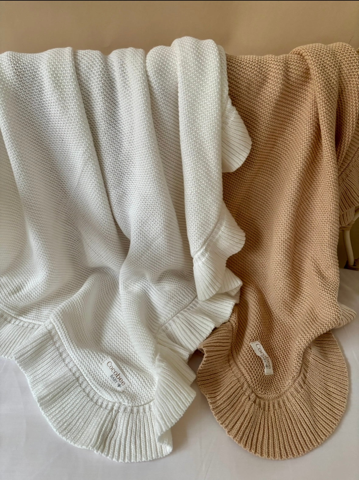 Scallop knit blanket