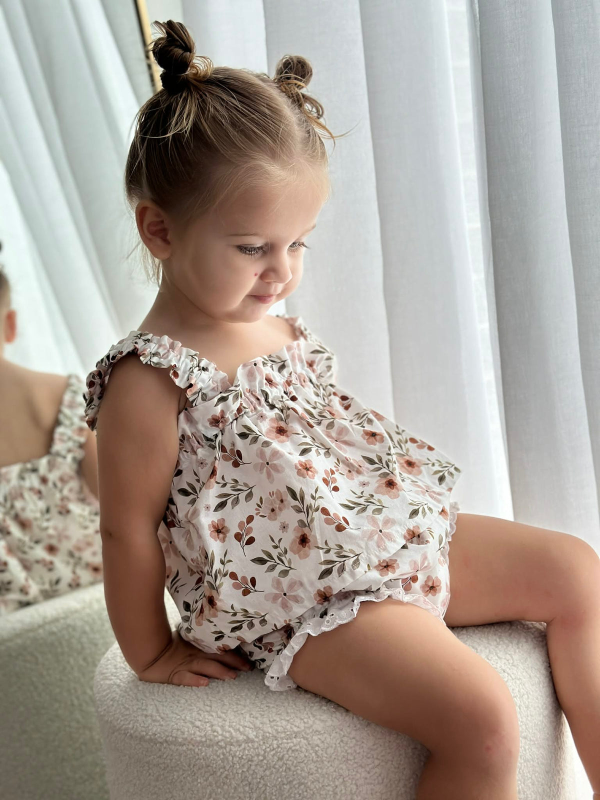Ivory floral set